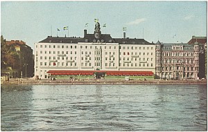 Blasieholmen_Grand_Hotell_Sago_Konst_Under_Broar_342.jpg