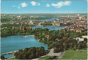 Djurgarden_Vy_Fran_Kaknastornet_Sa_Mar_S38_1990.jpg