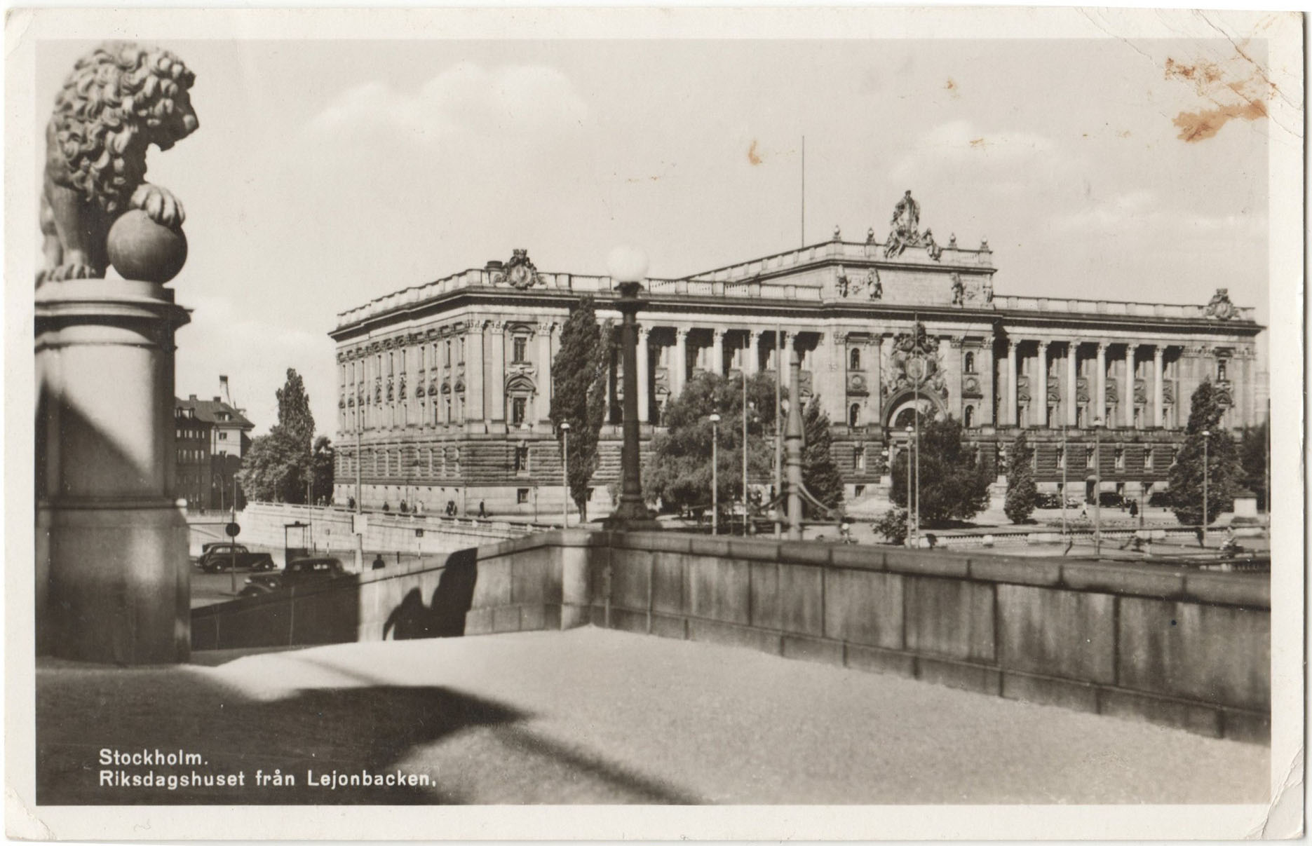 Helgandsholmen_Riksdagshuset_Fran_Lejonbacken_Axel_Eliasson_6576.jpg