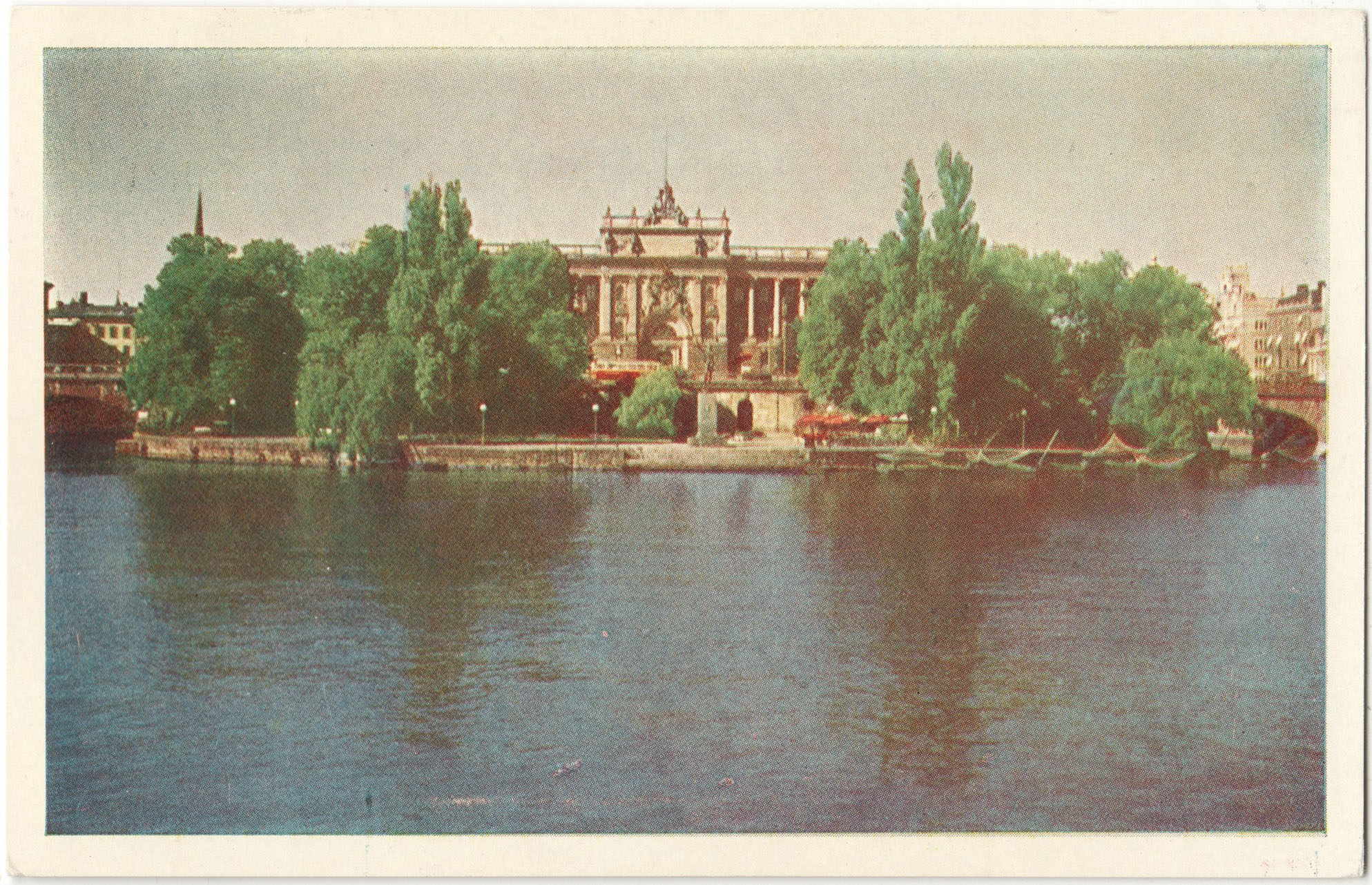 Helgandsholmen_Riksdagshuset_Ljunggrens_1918.jpg