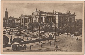 Helgandsholmen_Riksdagshuset_Med_Norrbro_Swinhufvuds_32249.jpg