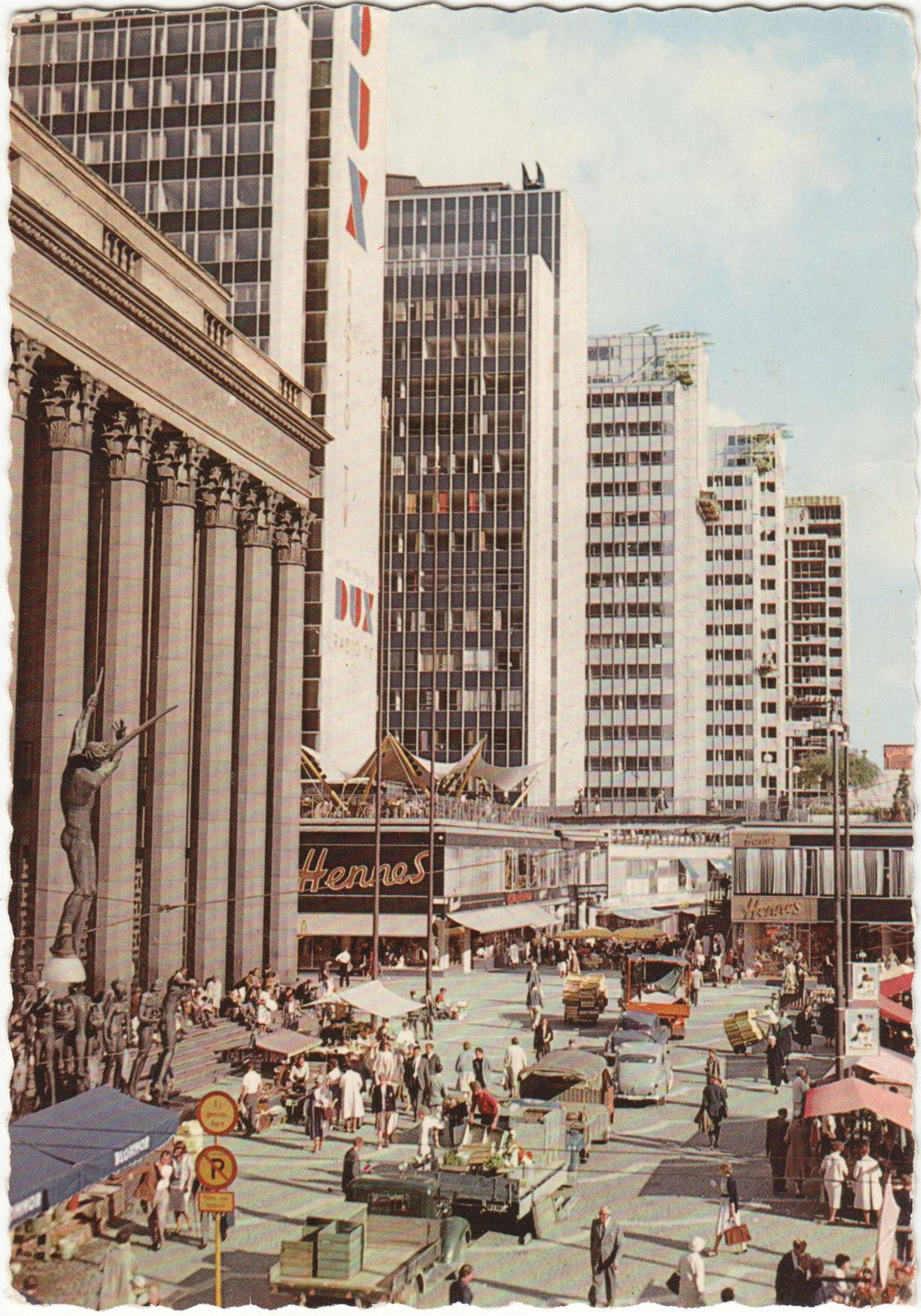Norrmalm_Hotorget_Ultra_355_1962.jpg