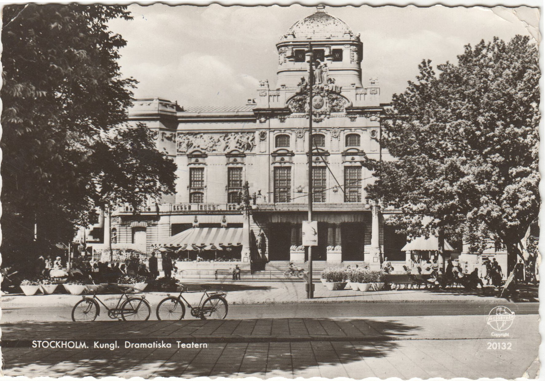 Norrmalm_Kungl_Dramatiska_Teatern_Pressbyran_20132_1962.jpg