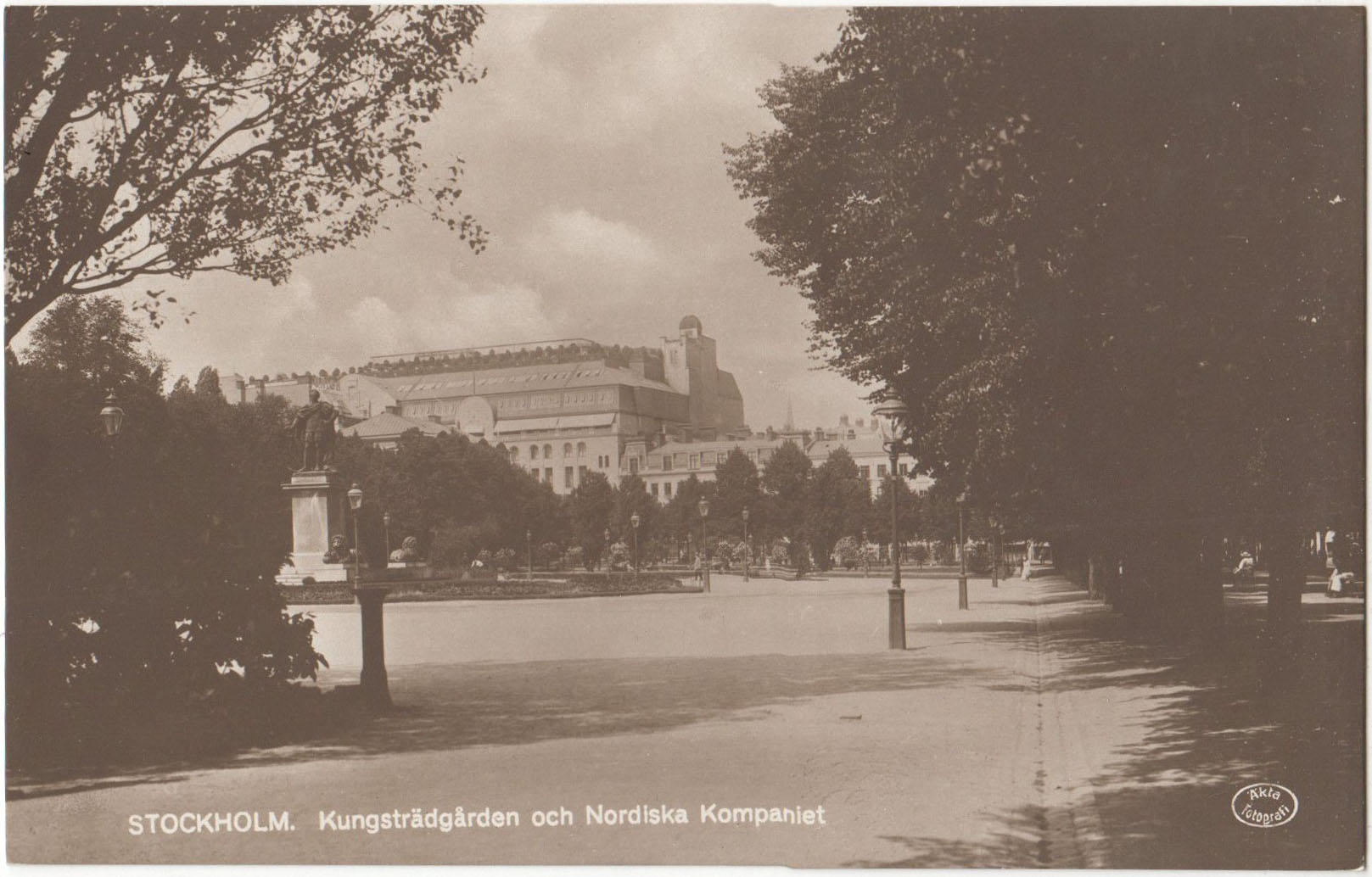 Norrmalm_Kungstradgarden_Och_Nk_Svanstroms_17.jpg