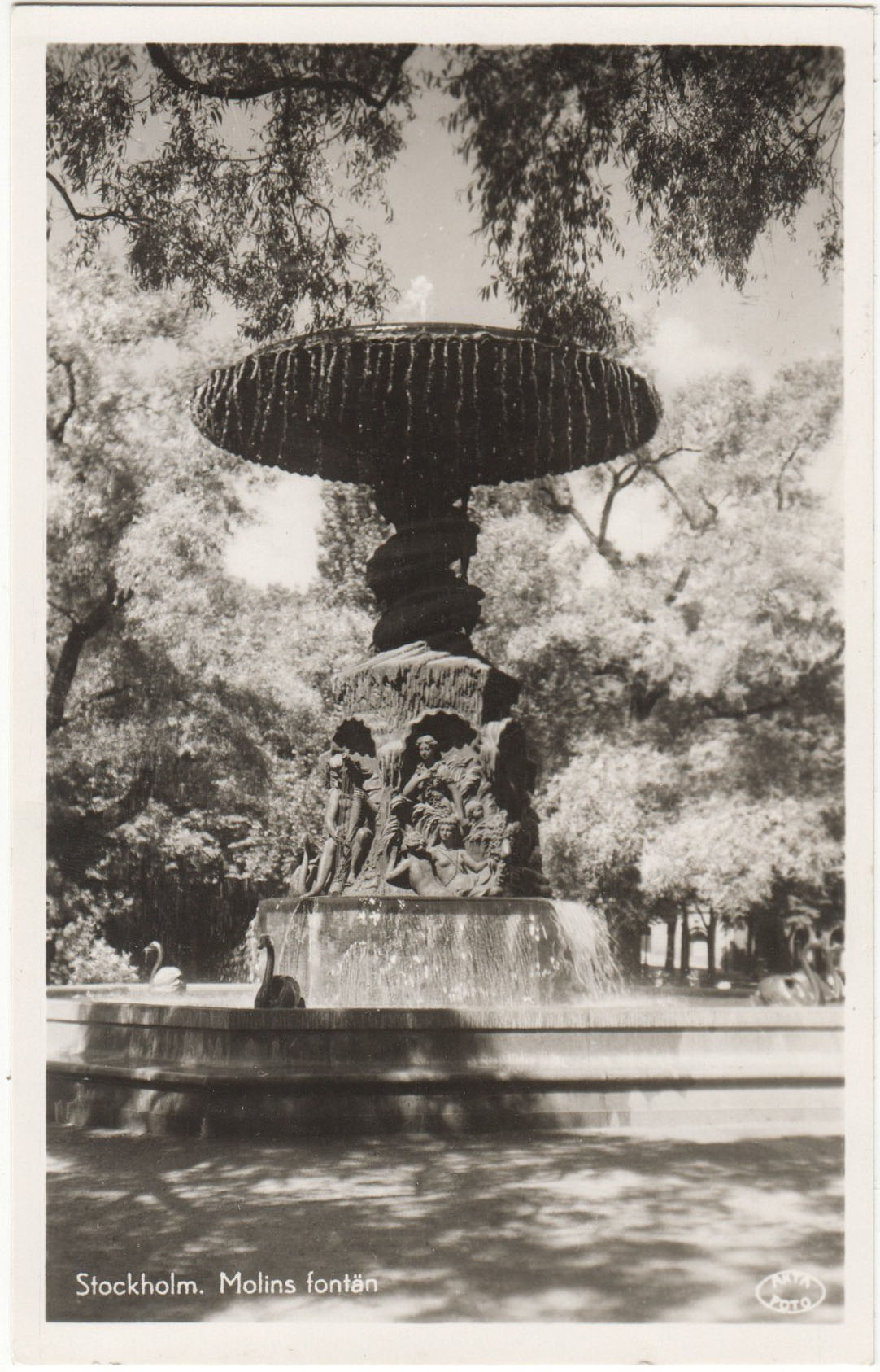 Norrmalm_Molins_Fontan_Kungstradgarden_1951.jpg