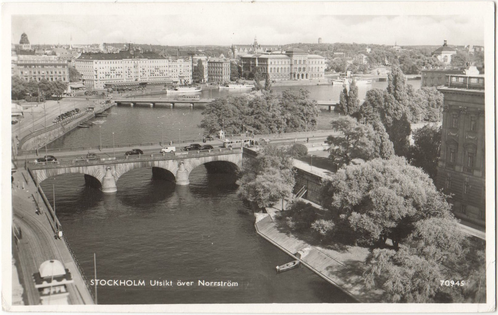 Norrmalm_Utsikt_Norrstrom_Pressbyran_70945_1953.jpg