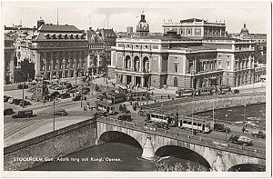 Norrmalm_Gustaf_Adolfs_Torg_Och_Kungl_Opera_Alga_1932.jpg