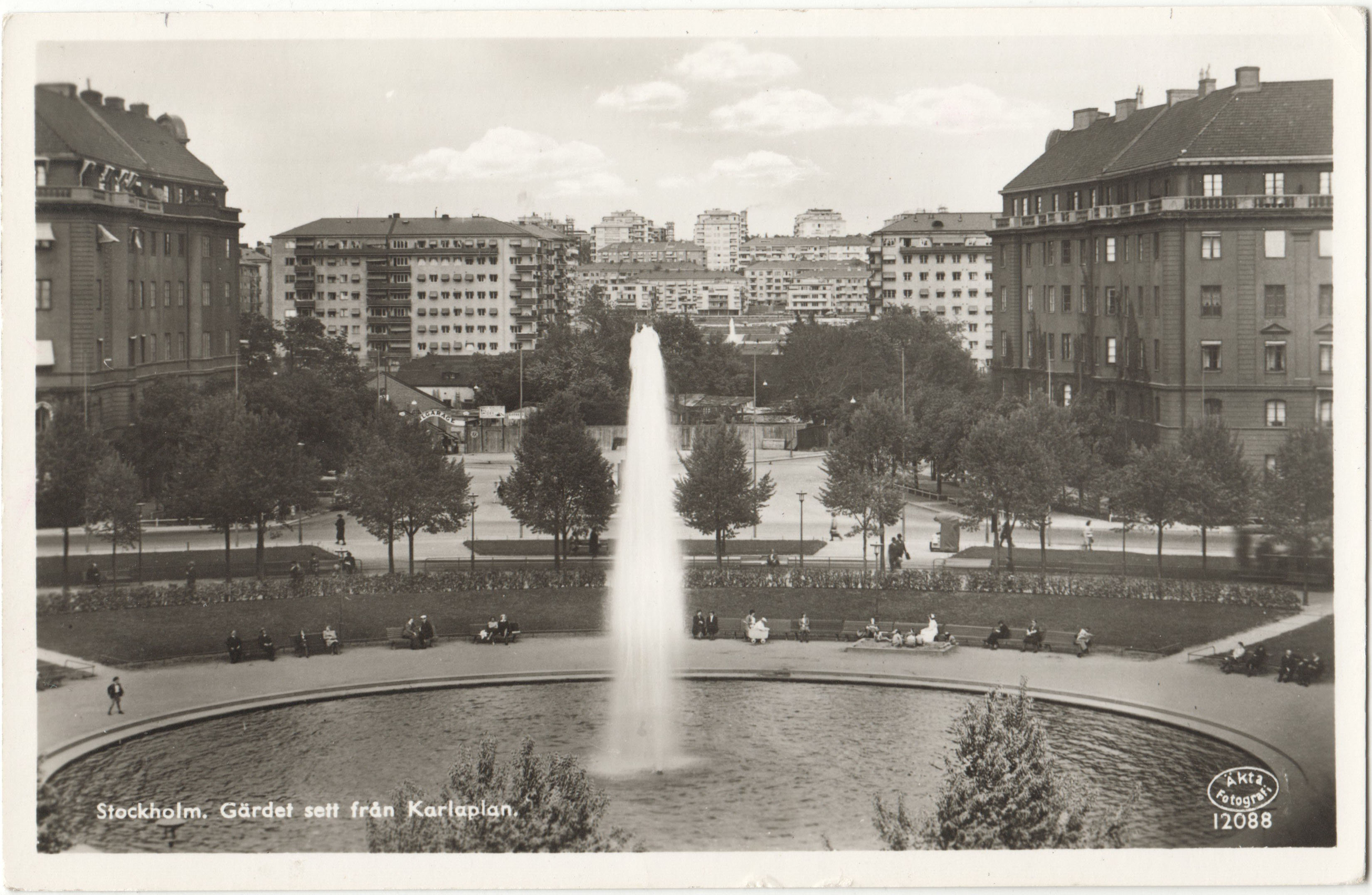 Ostermalm_Gardet_Fran_Karlaplan_Pb_12088_1951.jpg