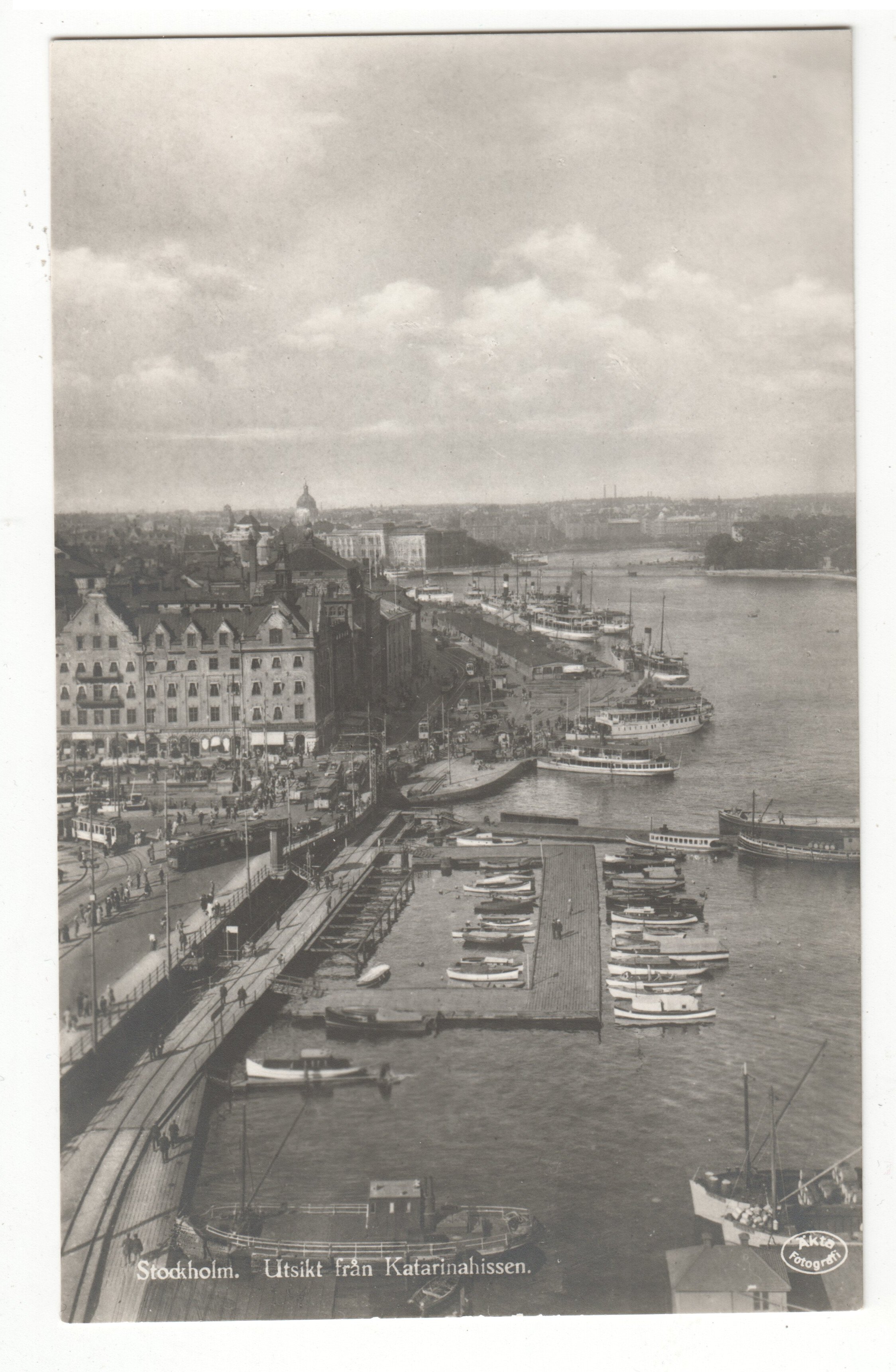 Sodermalm_Utsikt_Katarinahissen_August_Reitz.jpg