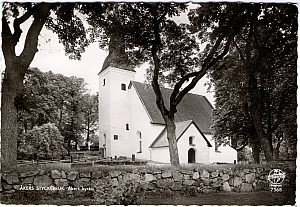 aker_stycke_bruk_kyrka_1988.jpg