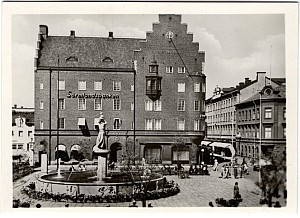 003_1950s_eskilstuna_fristadstorget2.jpg