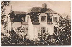 Flen_Hemmet_For_Pensionerade_Smaskolelararinnor_Tekla_Lindbloms_26137.jpg