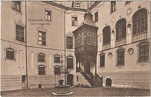 gripsholm_inre_borggarden_lindmark.jpg