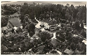 kungsor_postmannenes_semesterhem_flygfoto_m1068_1932.jpg