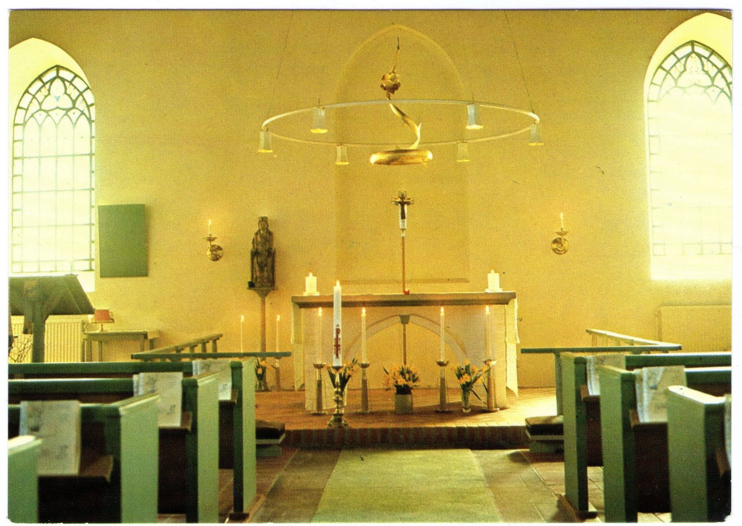 lanna_kyrka_inne_2.jpg