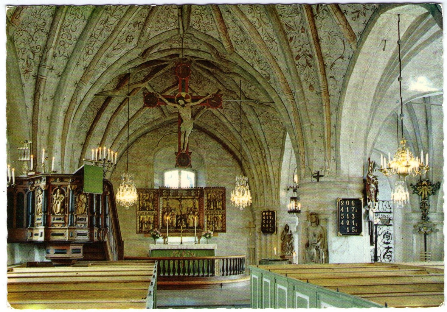 skoldinge_kyrka__inneultra.jpg