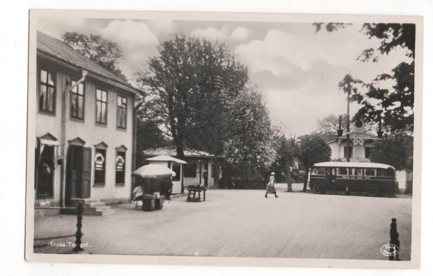 Trosa Torget Axberg 6002 4 1937.jpg