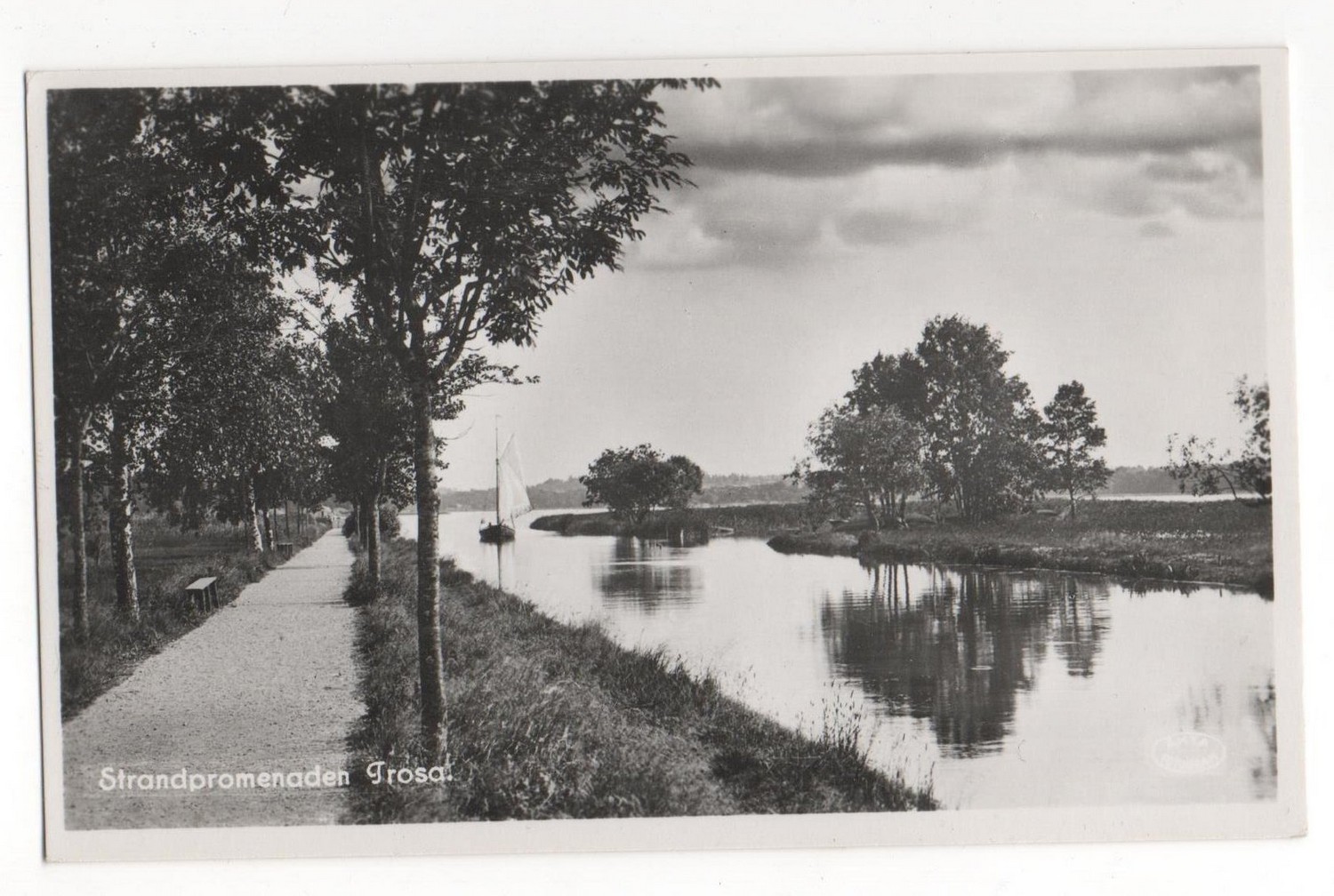 trosa strandpromenaden p j axberg.jpg