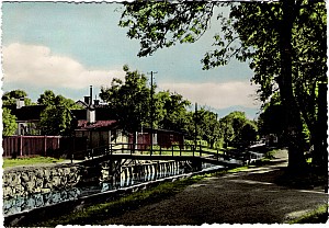 trosa_gammal_bro_bussstationenskiosk_1961.jpg
